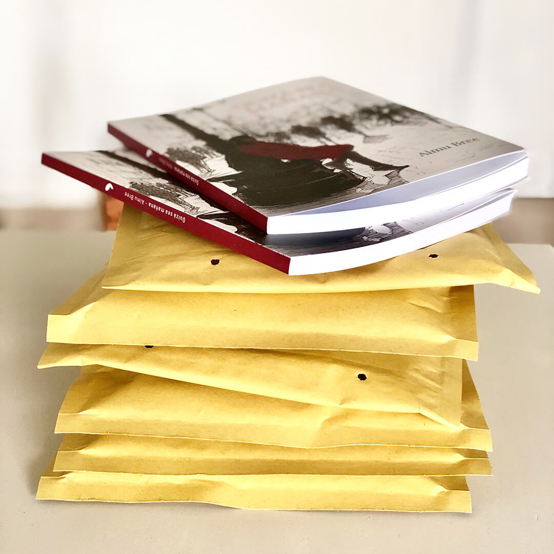 Pila de libros para enviar