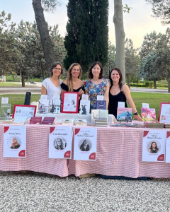 Autoras de Zsa Zsa Zsú Ediciones participando en la Feria del Libro Aragonés en Zaragoza